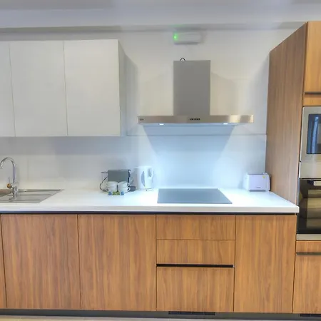 Spacious And Tastefully Furnished 2 Bedroom Ddif1-3 Gżira